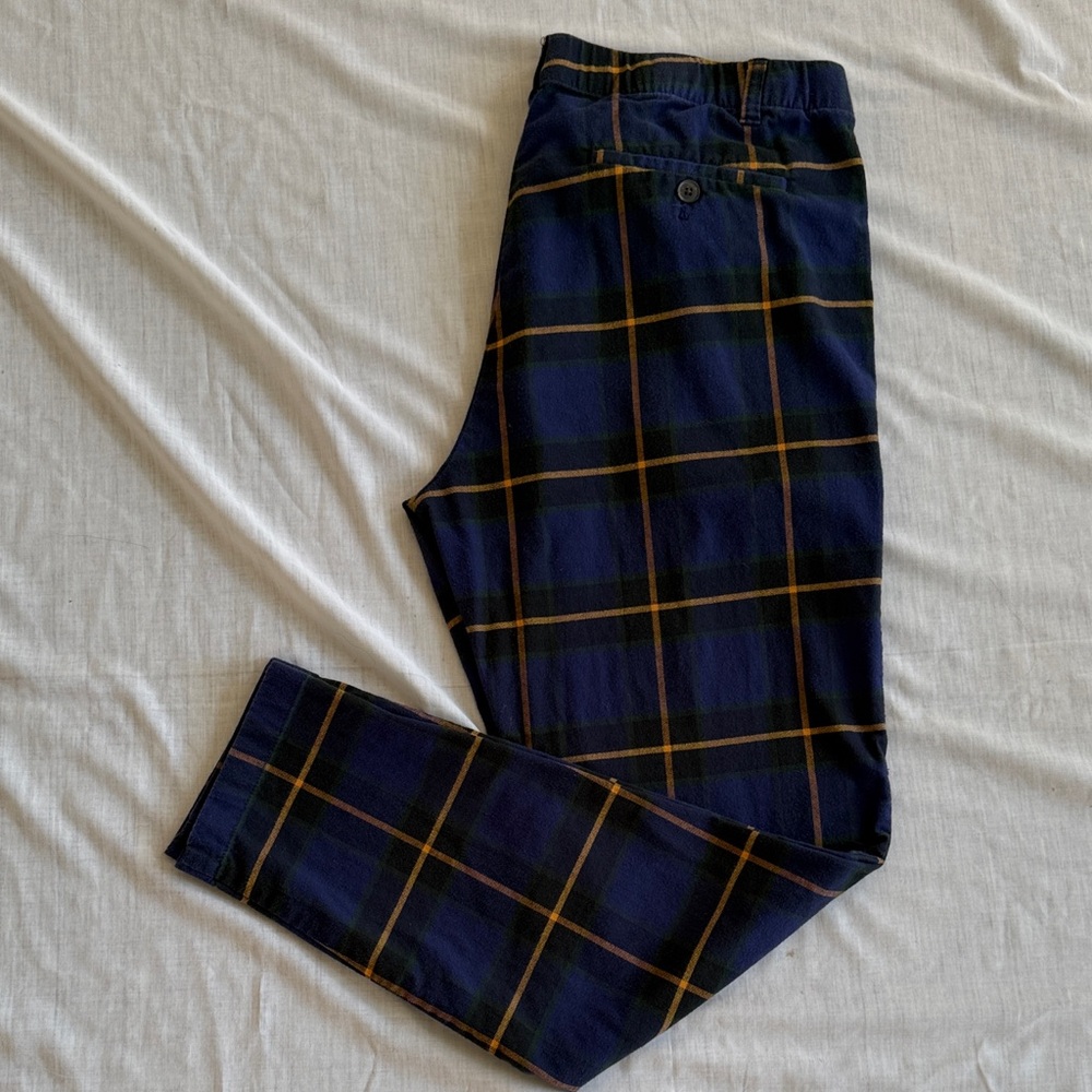 Men's Navy Plaid Casual Jogger Pants - Navy with Brown Windowpane